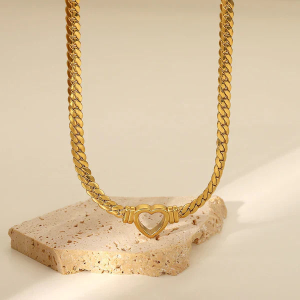 14K Gold Heart-Shaped Snake Bone Chain Necklace – Luxe Edition