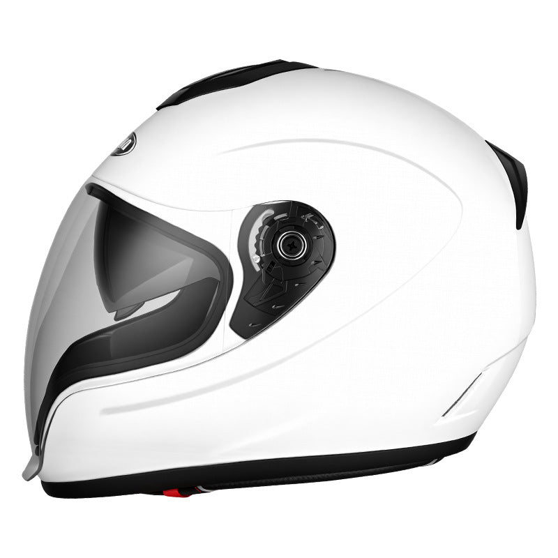 White helmet